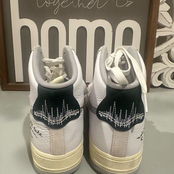 Nike Air Force 1 High‎ Sculpt We’ll take it from here
Size W6.5
Preowned - Picture 4 of 10
